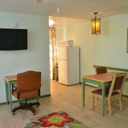 Sandpiper Springs Retreat & Spa デザート・ホット・スプリング エクステリア 写真